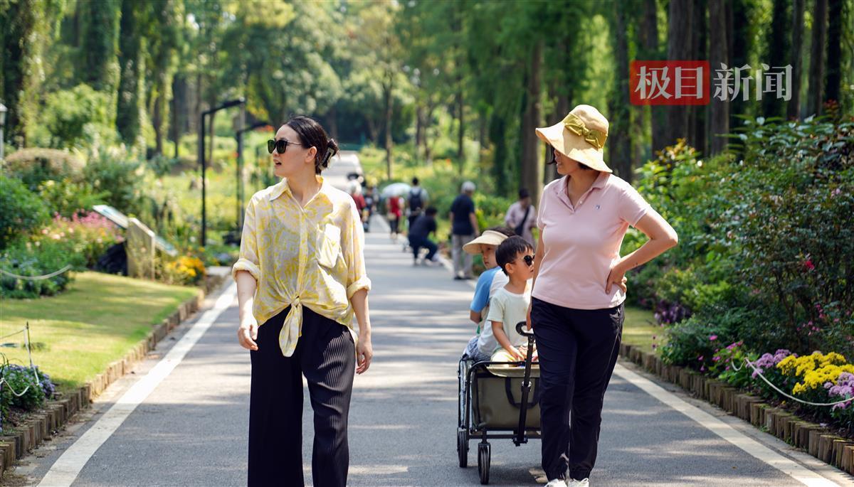 柬埔寨皇冠公司